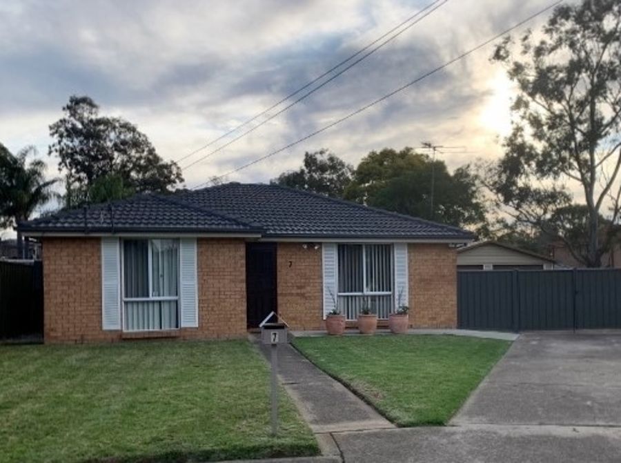 SCHOFIELDS NSW 20136883 Carmen's Property Management