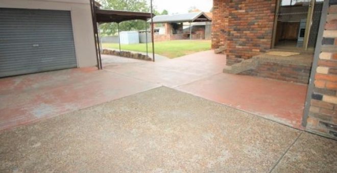 QUAKERS HILL NSW 20136966