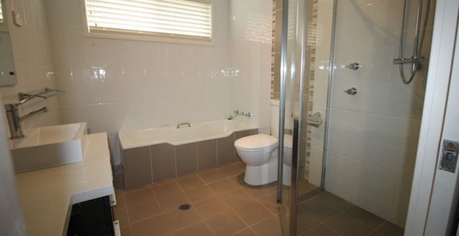 LLANDILO NSW 20624448