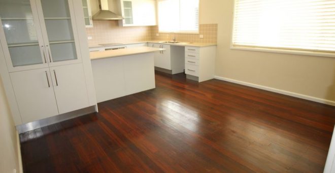 LLANDILO NSW 20624448